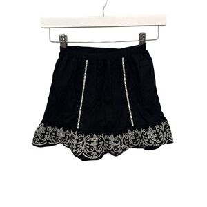 ⭐️ 5/$30 Gap Kids Embroidered Skirt size 18-24 Months